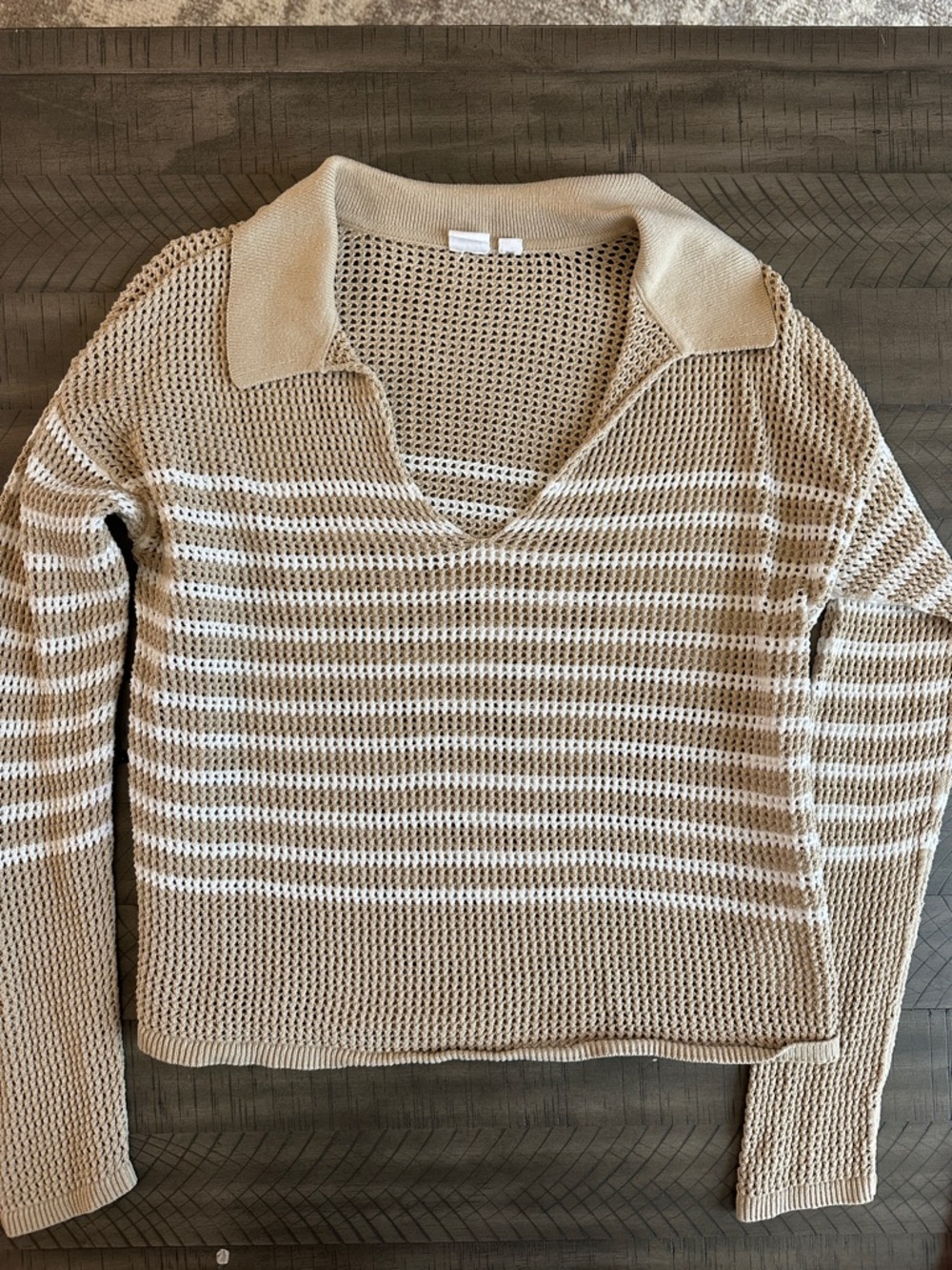 GAP Beige and White Striped Open-Knit V-Neck Polo Sweater - Picture 1 of 7